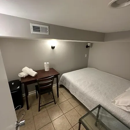 Close To Downtown - Free Parking