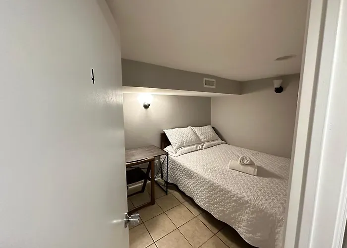 Homestay Close To Downtown - Free Parking Chicago